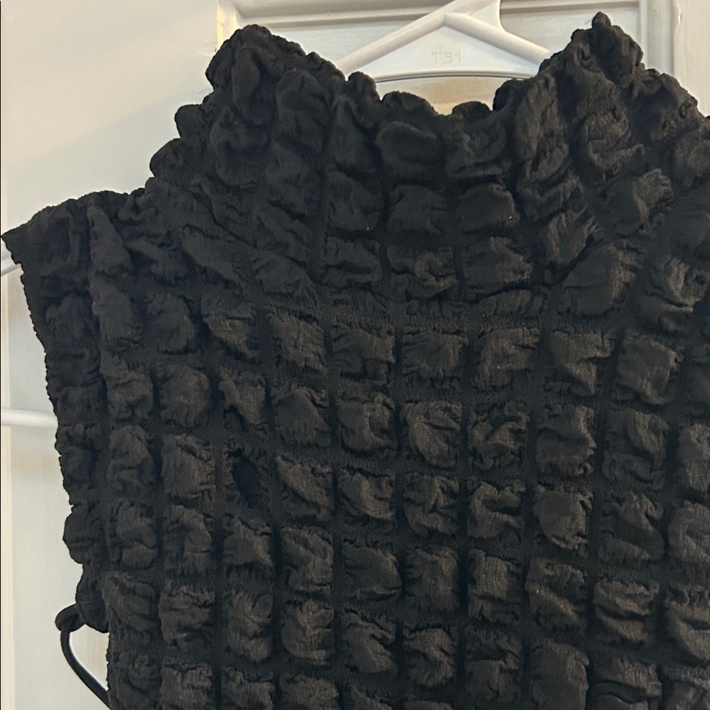 Chic ruched black tie side dress